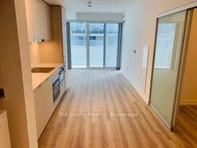 15 Queens Quay #609, Toronto 4
