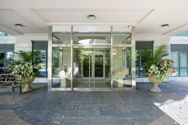 11 William Carson Cres #308, Toronto 4