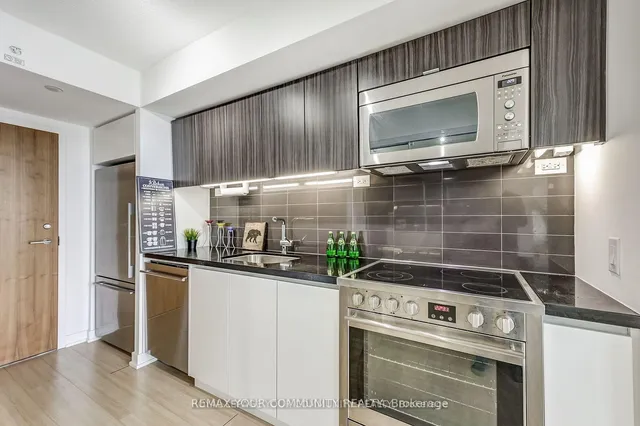 85 Queens Wharf Rd #3208, Toronto 5