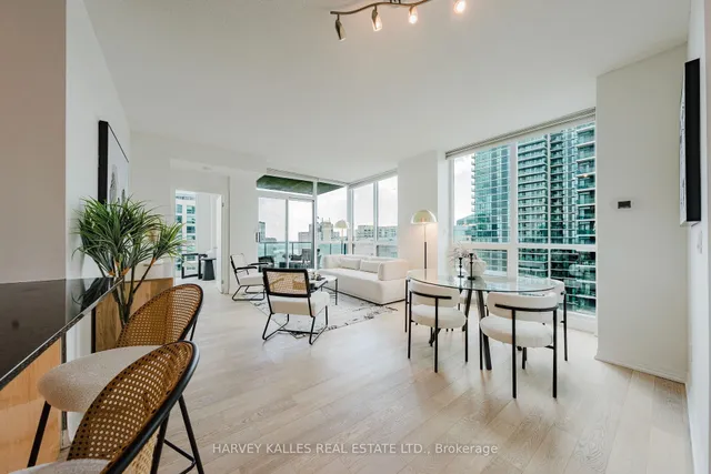 16 Yonge St #3211, Toronto 2