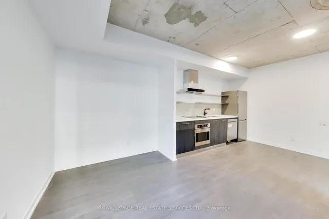 560 King St #626, Toronto 5