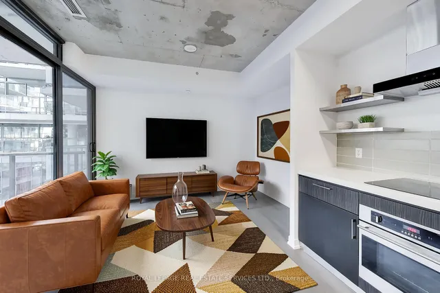 560 King St #626, Toronto 3