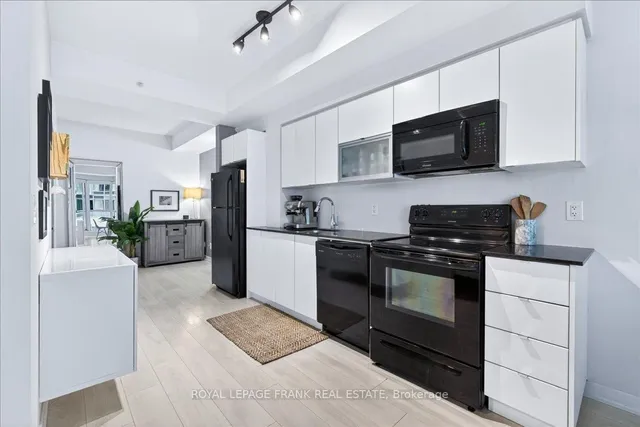 150 East Liberty St #405, Toronto 4
