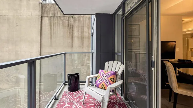 30 Hayden St #701, Toronto 5