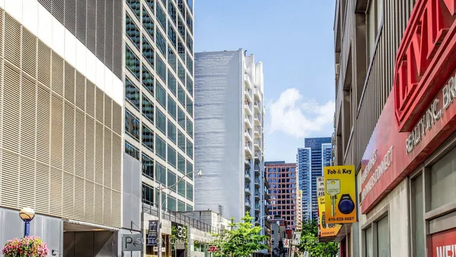 30 Hayden St #701, Toronto 2