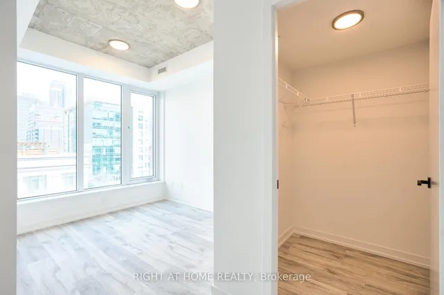 2 Augusta Ave #704, Toronto 5