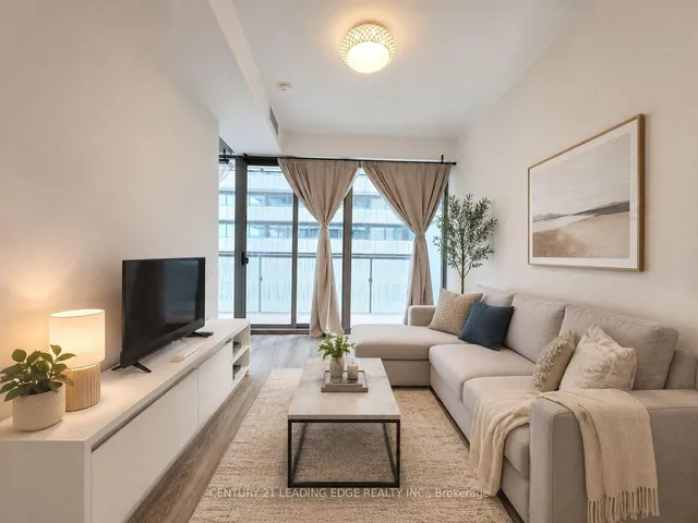 50 Charles St #3906, Toronto 5
