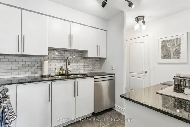 1103 Leslie St #805, Toronto 5