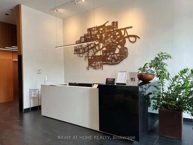 510 King St #103, Toronto 2