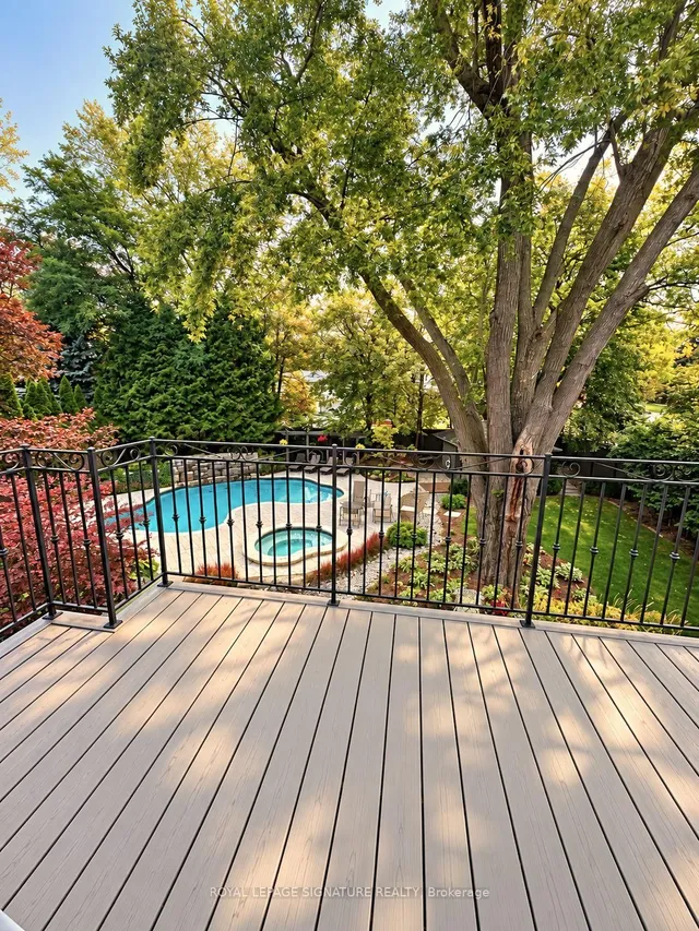 1 Oakley Pl, Toronto 5