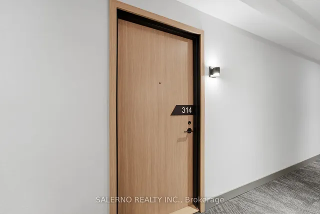 35 Parliament St #314, Toronto 4