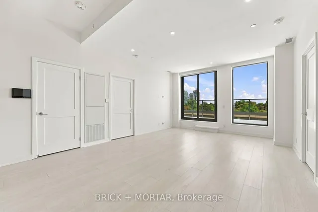 1 Hillsdale Ave #704, Toronto 3