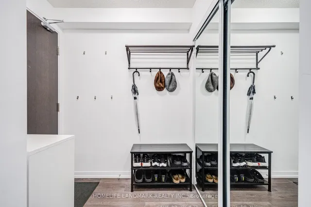219 Dundas St #609, Toronto 5