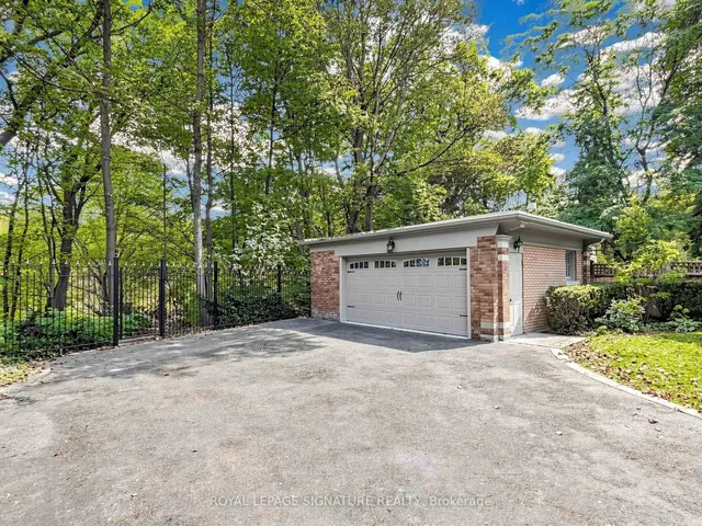 92 Inglewood Dr, Toronto 4