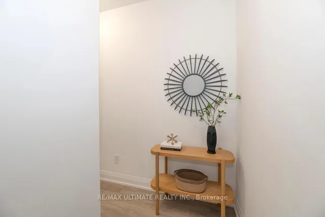 20 Soudan Ave #1008, Toronto 4