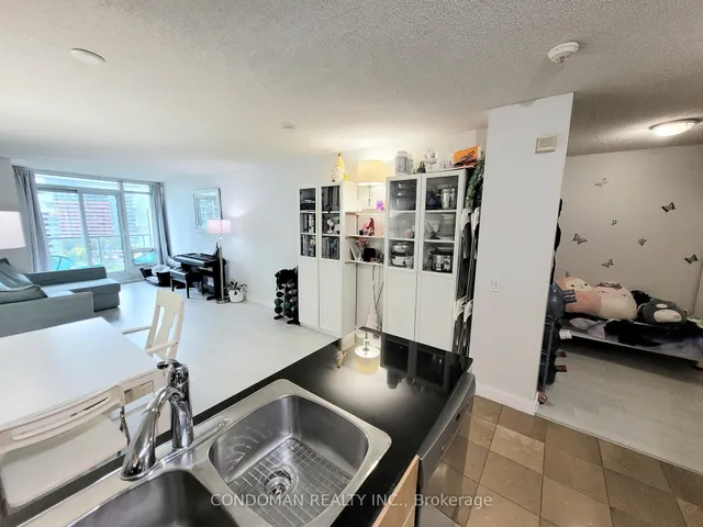 361 Front St #1206, Toronto 4
