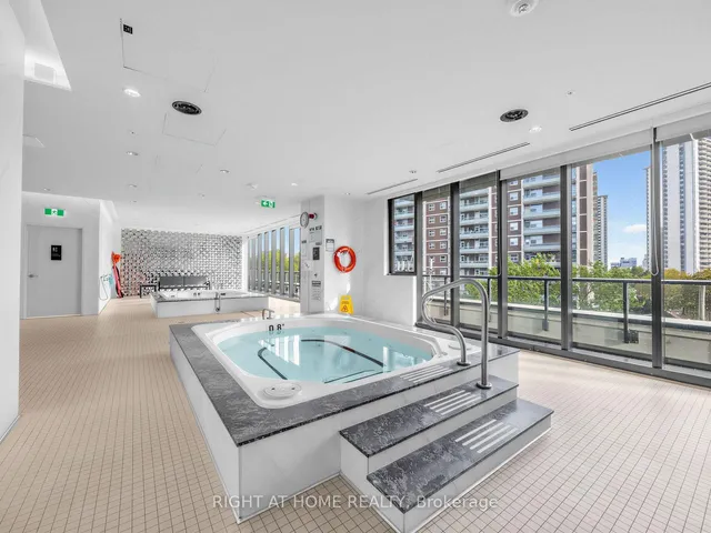 585 Bloor St #2423, Toronto 2