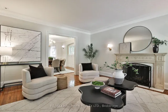 83 Wembley Rd, Toronto 5