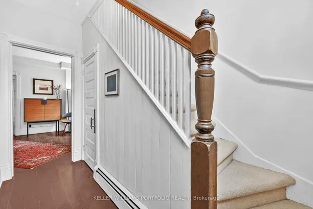 24 Bishop St, Toronto 4