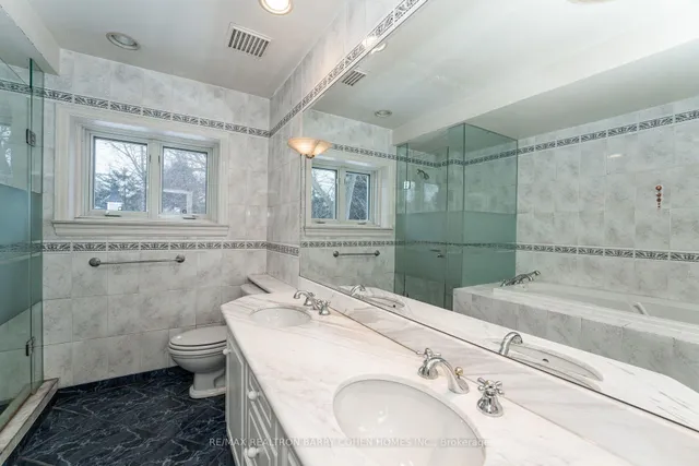 28 Dunvegan Rd, Toronto 5