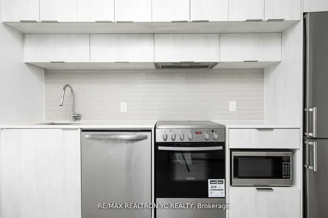 181 Dundas St #4007, Toronto 3