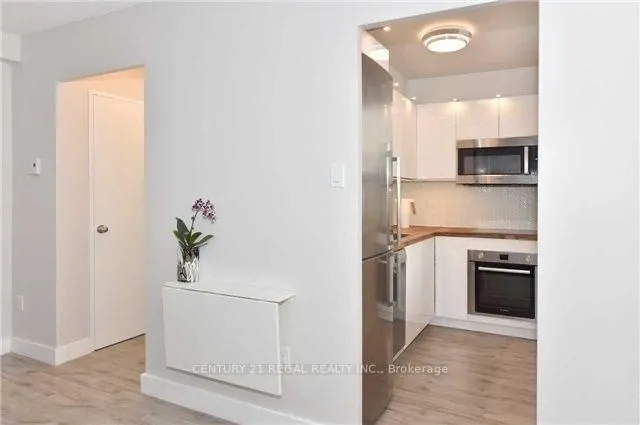 30 Gloucester St #1107, Toronto 5