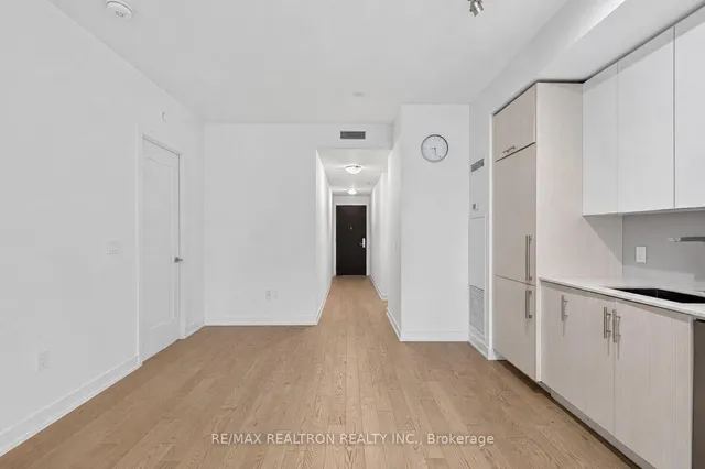 330 Richmond St #2203, Toronto 5