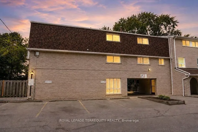 91 Rameau Dr #7, Toronto 2