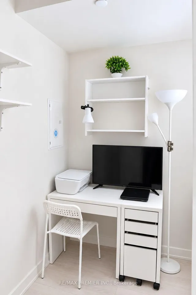 6 Sonic Way #1705, Toronto 3