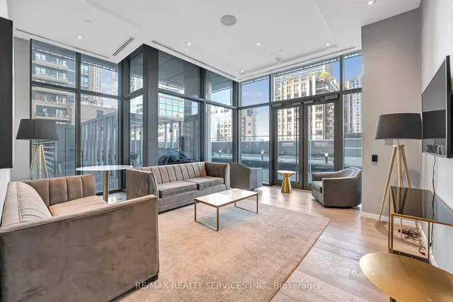 50 Charles St #711, Toronto 2