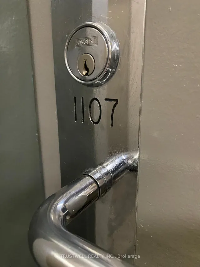 21 Overlea Blvd #1107, Toronto 4