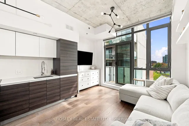 8 Gladstone Ave #613, Toronto 3