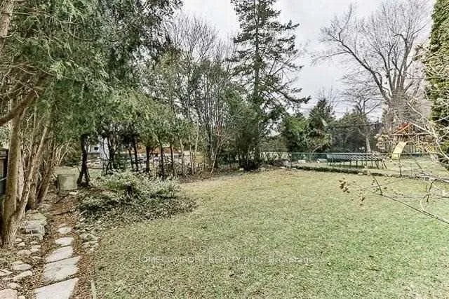 67 Munro Blvd, Toronto 2