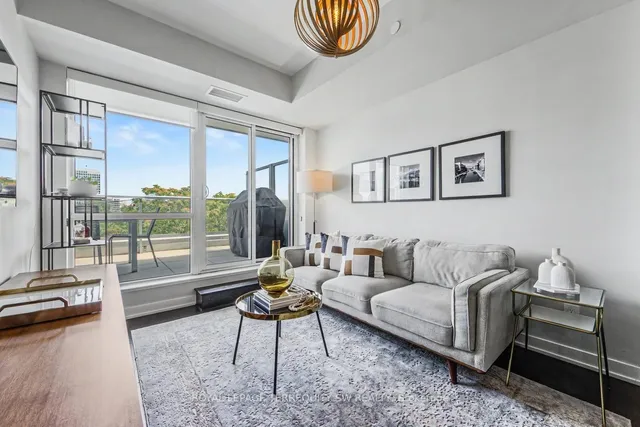 501 St. Clair Ave #510, Toronto 2