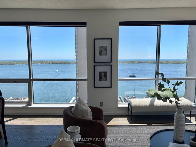10 Queens Quay #2206, Toronto 2