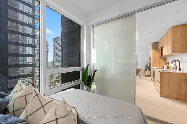 117 Broadway Ave #2502, Toronto 2
