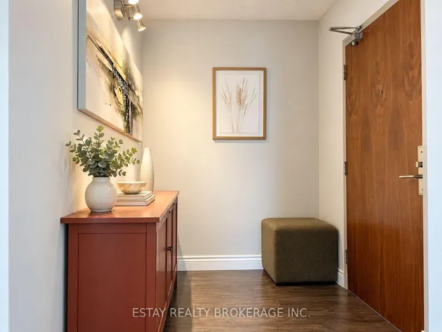 914 Yonge St #1902, Toronto 3
