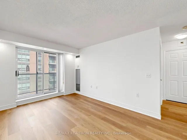 20 Olive Ave #LPH03, Toronto 4