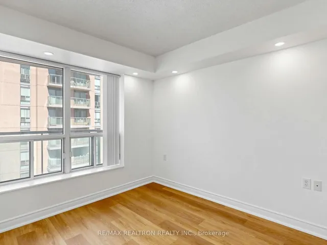 20 Olive Ave #LPH03, Toronto 5