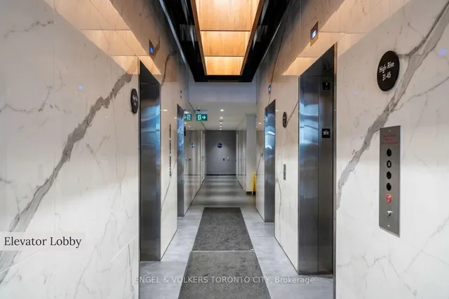 161 Roehampton Ave #4211, Toronto 3