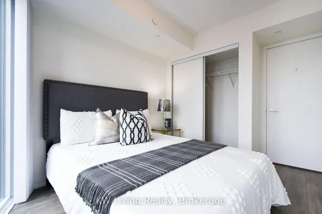 60 Shuter St #2506, Toronto 5