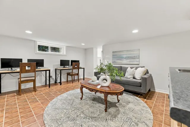 169 Glen Cedar Rd, Toronto 5