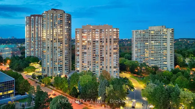 1 Concorde Pl #1202, Toronto 2