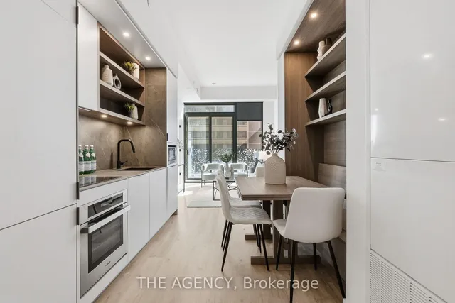 55 Charles St #1001, Toronto 2