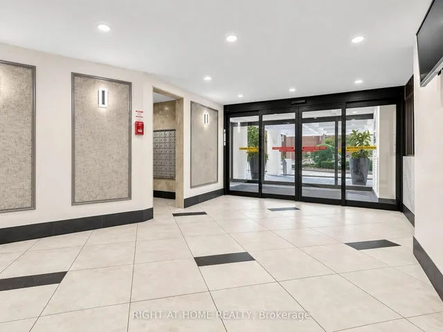 5 Vicora Linkway Way #915, Toronto 4