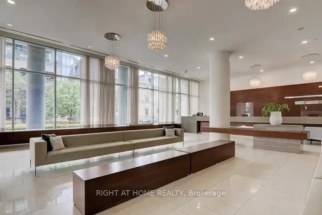 112 George St #S 828, Toronto 4