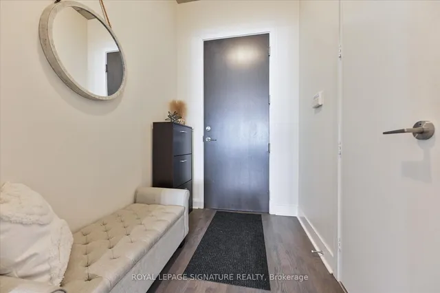 399 Adelaide St #420, Toronto 5