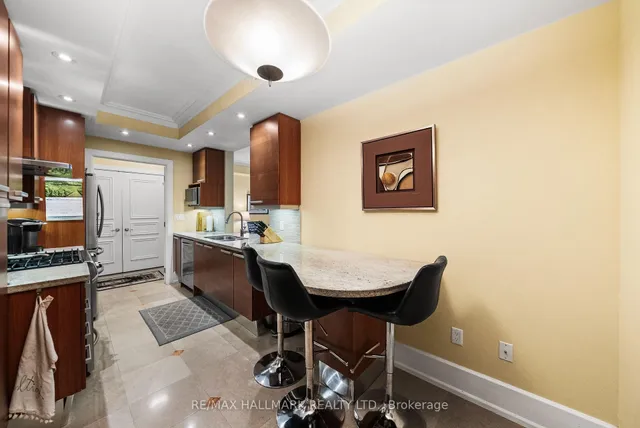 662 Sheppard Ave #807C, Toronto 4