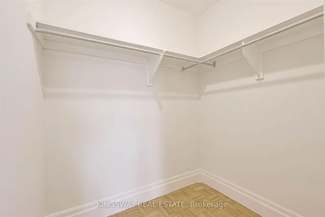 184 Edmonton Dr, Toronto 4