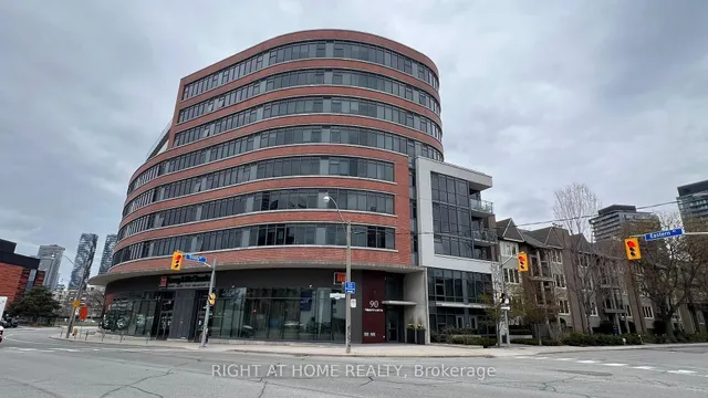 90 Trinity St #602, Toronto 2